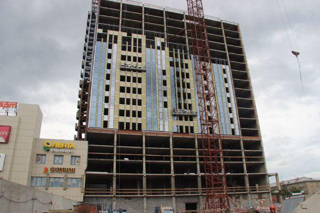 В Новосибирске начали продавать апартаменты в гостинице-долгострое