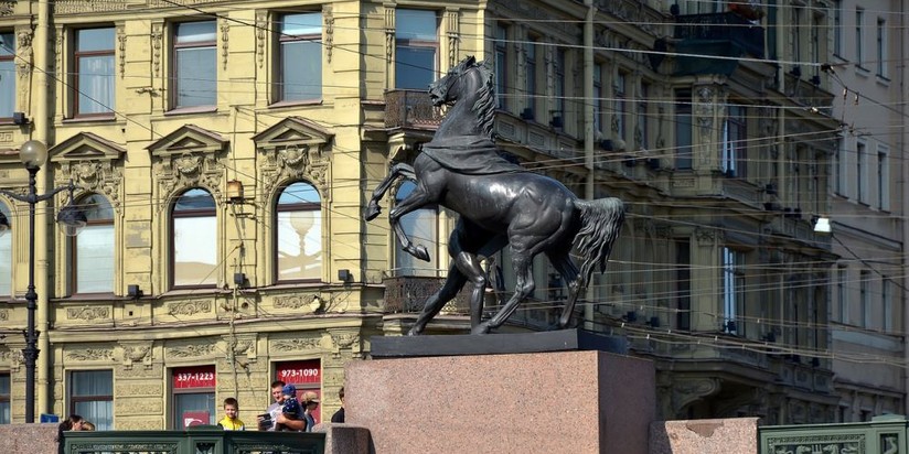 Аничков мост