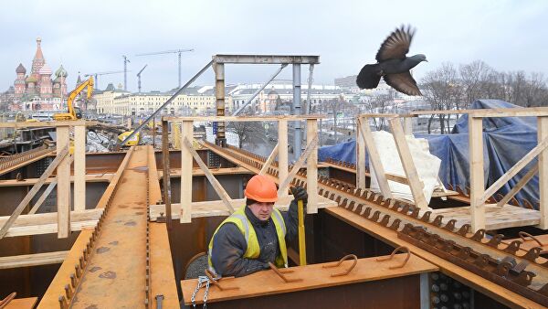 Ремонтные работы на Москворецком мосту