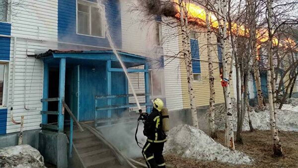 Пожар в жилом доме в населенном пункте Лесной в ЯНАО Пожар в жилом доме в населенном пункте Лесной в ЯНАО