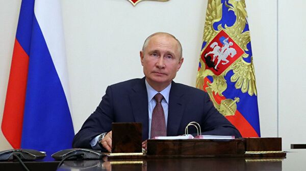 Президент РФ Владимир Путин во время встречи в режиме видеоконференции с участниками общероссийской акции взаимопомощи Мы вместе