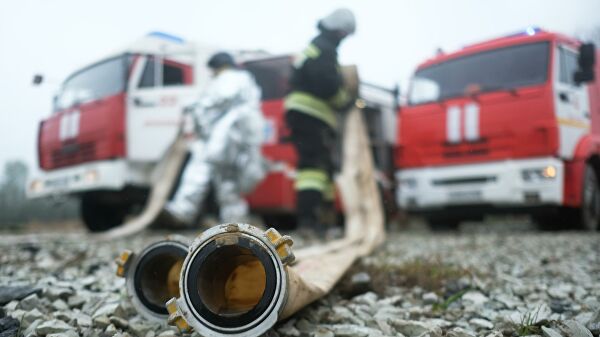 Сотрудники противопожарной службы ГУМЧС России