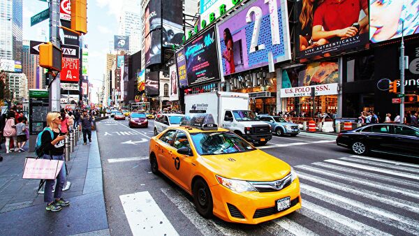Такси на одной из улиц Нью-Йорка