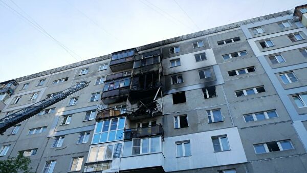 На месте взрыва бытового газа в жилом многоквартирном доме в Нижнем Новгороде