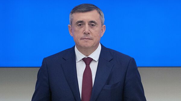 Избранный губернатор Сахалинской области Валерий Лимаренко на церемонии инаугурации в Южно-Сахалинске