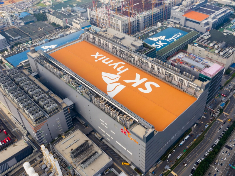ИИ-бум толкает SK Hynix к $1 трлн: компания на пороге исторического рекорда