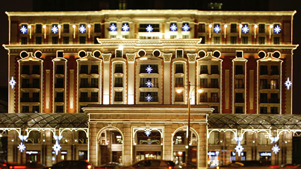 Пятизвездочный отель Ритц-Карлтон-Москва в центре столицы, принадлежащий всемирно известной сети отелей The Ritz-Carlton Hotel