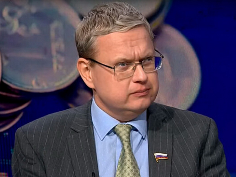 «Вызывает у людей ужас»: Делягин разнес пенсионные планы Минфина и предупредил о панике