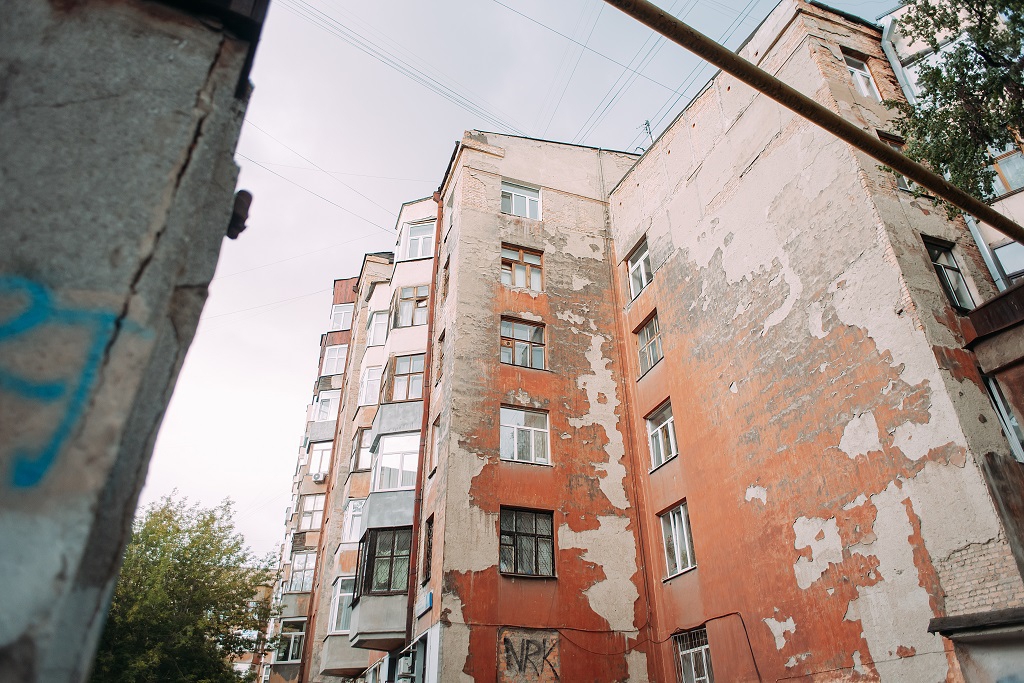 В Екатеринбурге снесут свыше 170 аварийных домов