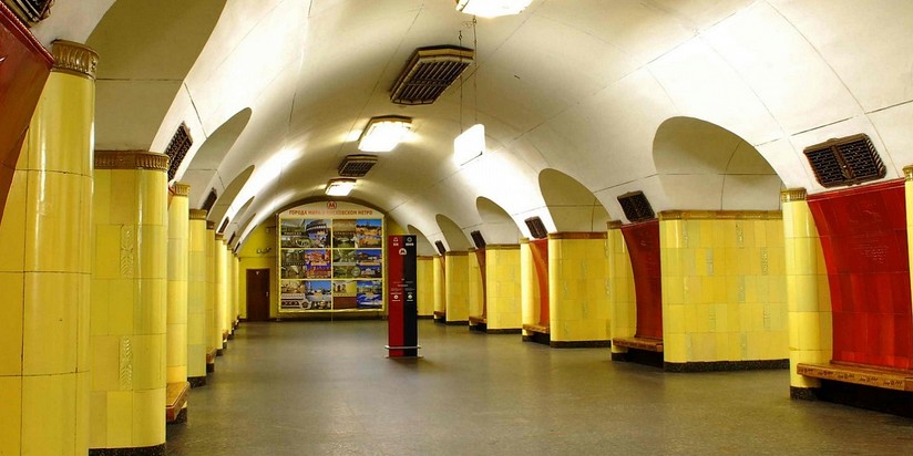 Станция метро "Рижская"