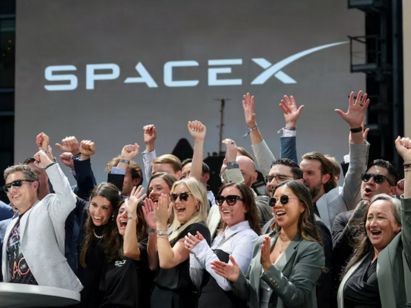 SpaceX привлекла $75 млрд на IPO и теперь оценивается почти в $2 трлн — более 4400 сотрудников стали миллионерами