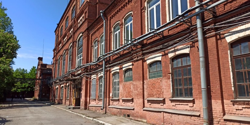 Завод "ЛИВИЗ" в Санкт-Петербурге