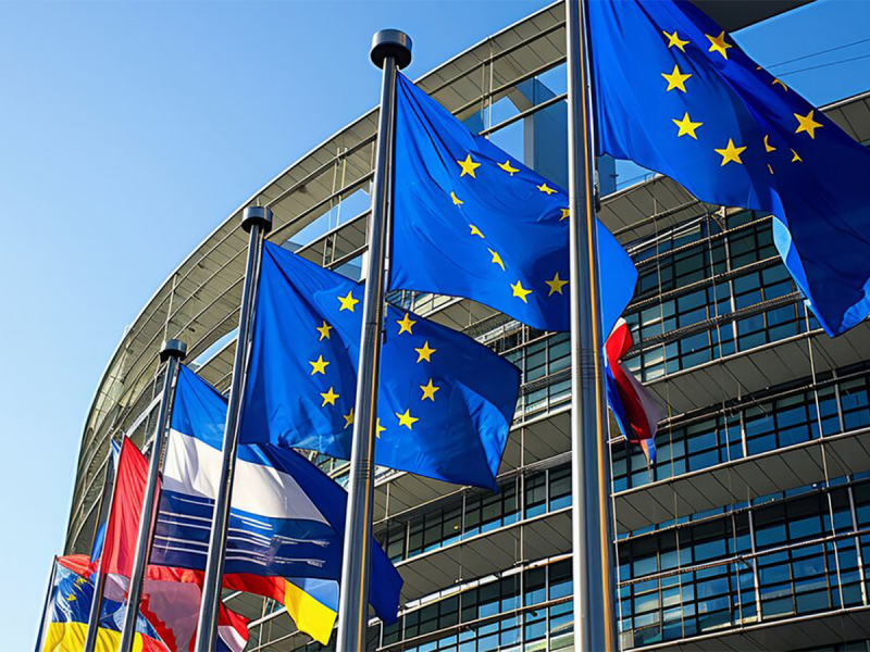 ЕС принял 20-й пакет санкций против России и утвердил кредит Украине на €90 млрд