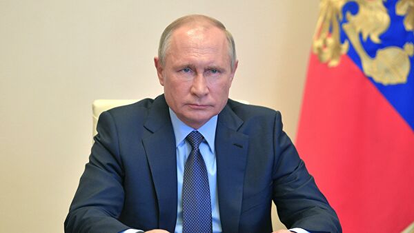 Президент РФ Владимир Путин проводит в режиме видеоконференции совещание по вопросам развития автомобильной промышленности
