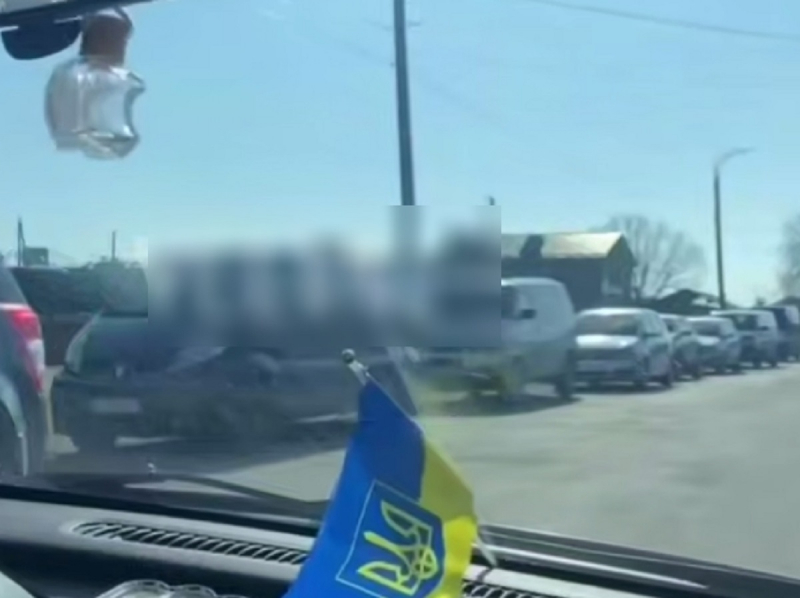 Война на Ближнем Востоке аукнулась: на Украине и в ЕС резко подорожало топливо, на АЗС — очереди